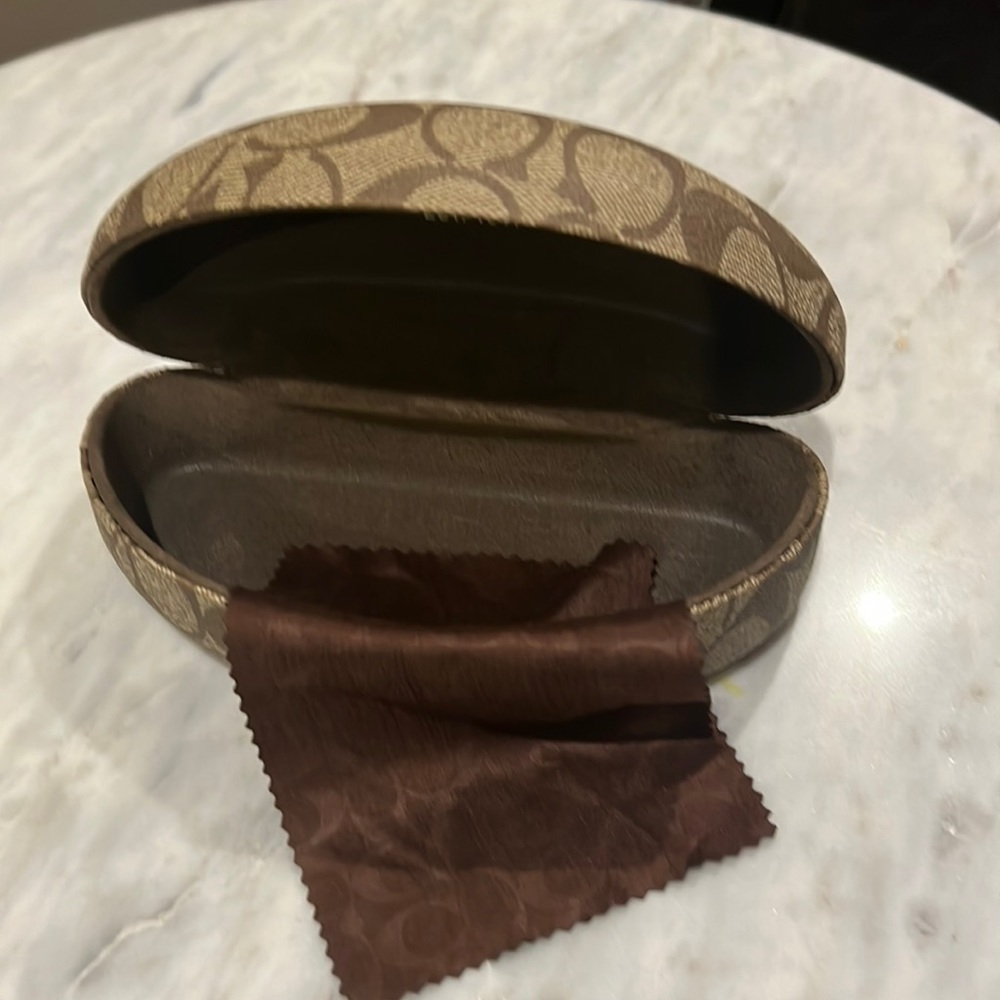 Authentic Coach Lisbeth S823 brown coach logo sunglasses with case